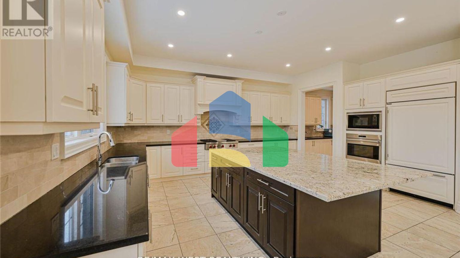 Residential - Single Family Home - Vaughan, Canada - Canada