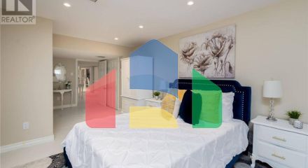 Residential - Single Family Home - Vaughan, Canada - Canada