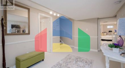 Residential - Single Family Home - Vaughan, Canada - Canada