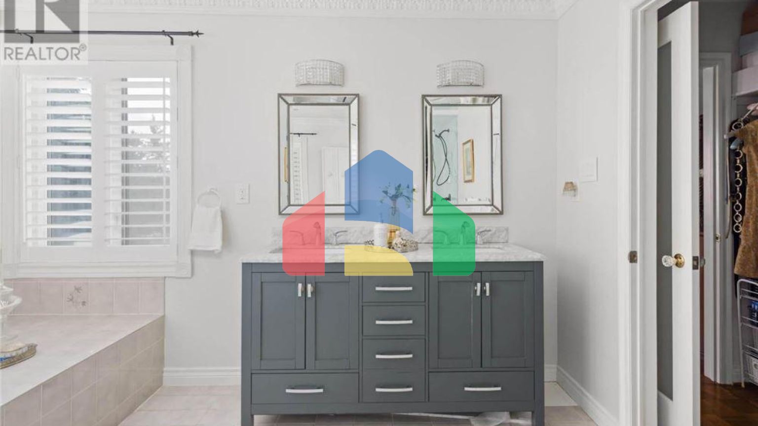 Residential - Single Family Home - Vaughan, Canada - Canada