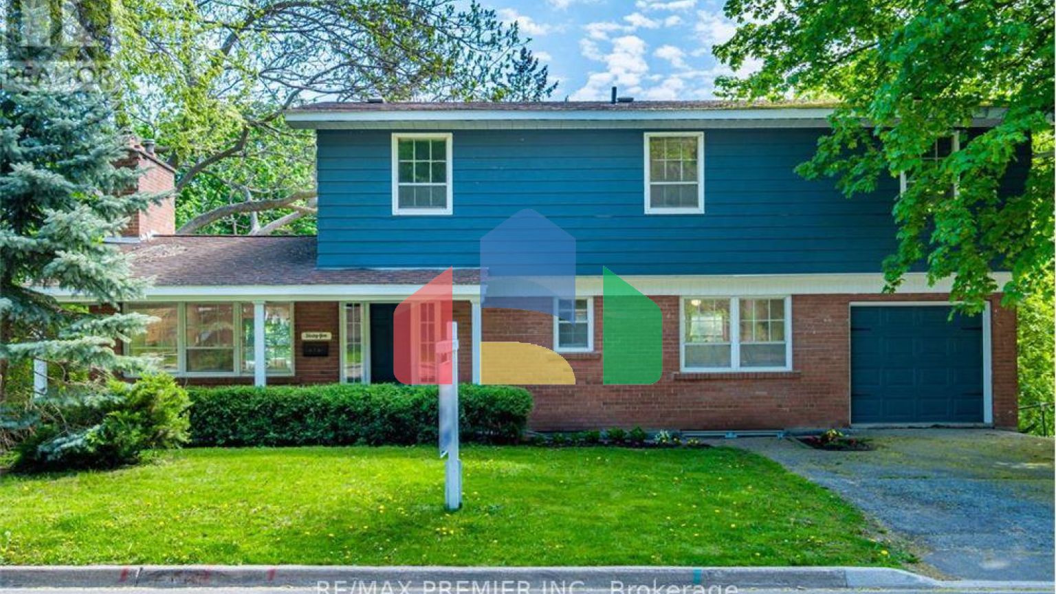 Residential - Single Family Home - Vaughan, Canada - Canada