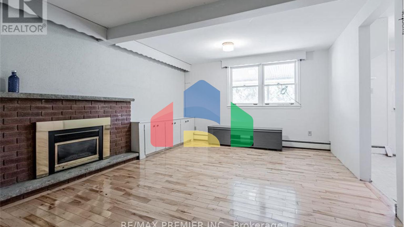 Residential - Single Family Home - Vaughan, Canada - Canada