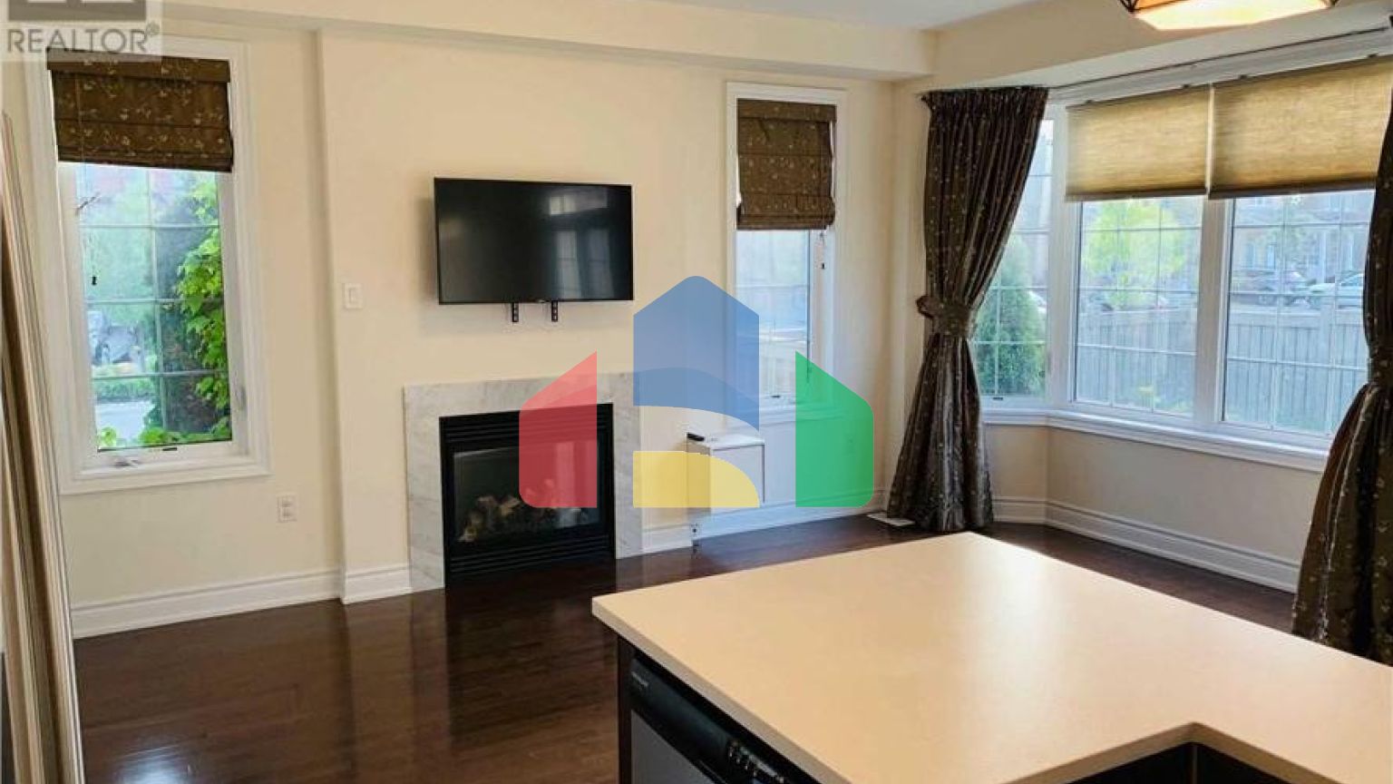 Residential - Single Family Home - Vaughan, Canada - Canada