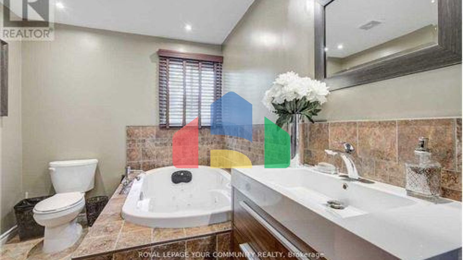 Residential - Single Family Home - Vaughan, Canada - Canada