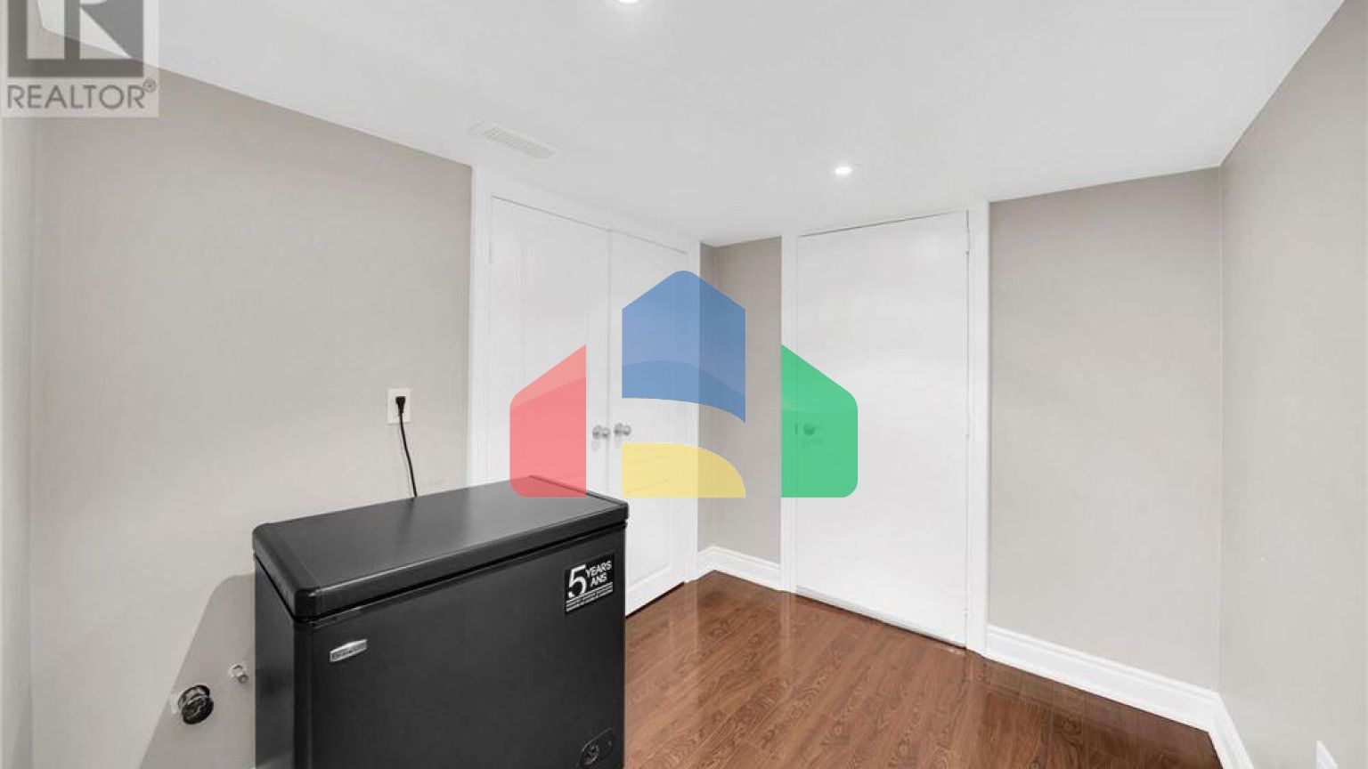 Residential - Single Family Home - Vaughan, Canada - Canada