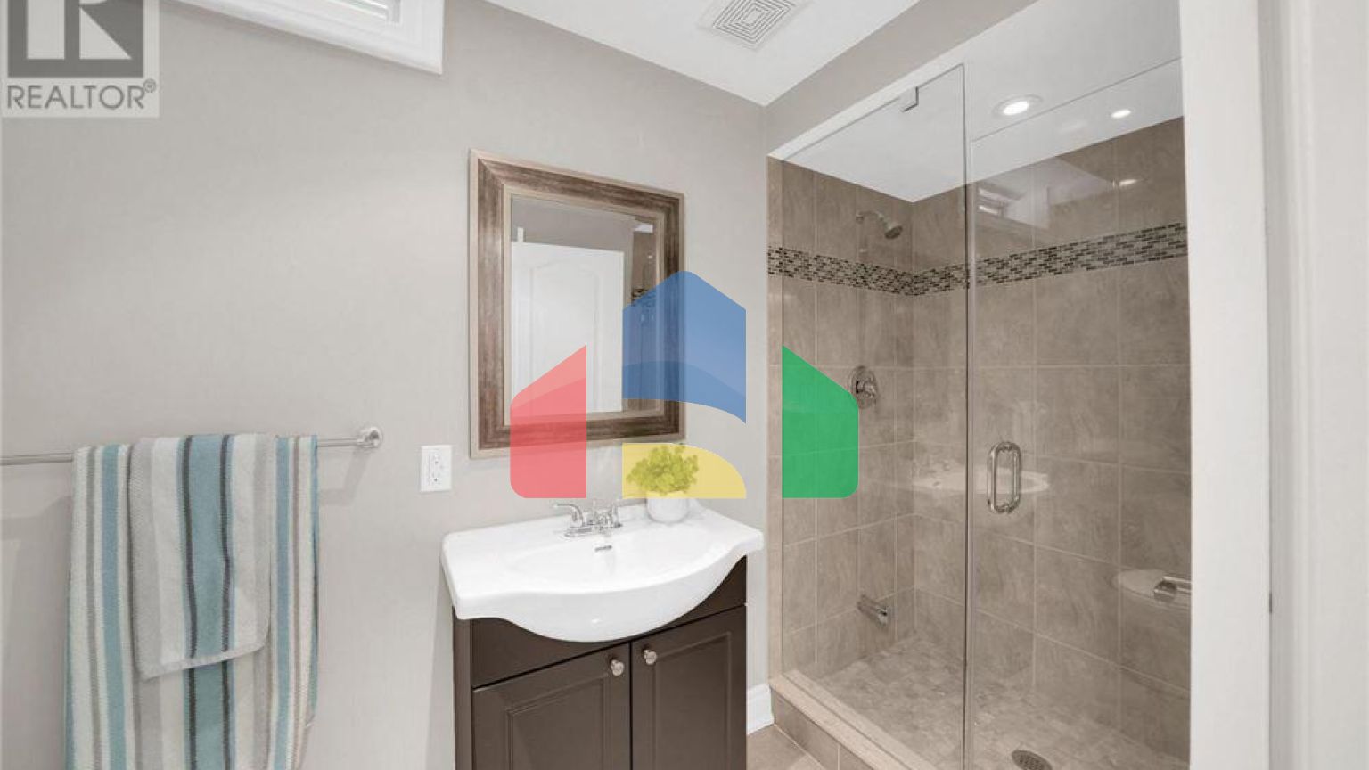 Residential - Single Family Home - Vaughan, Canada - Canada