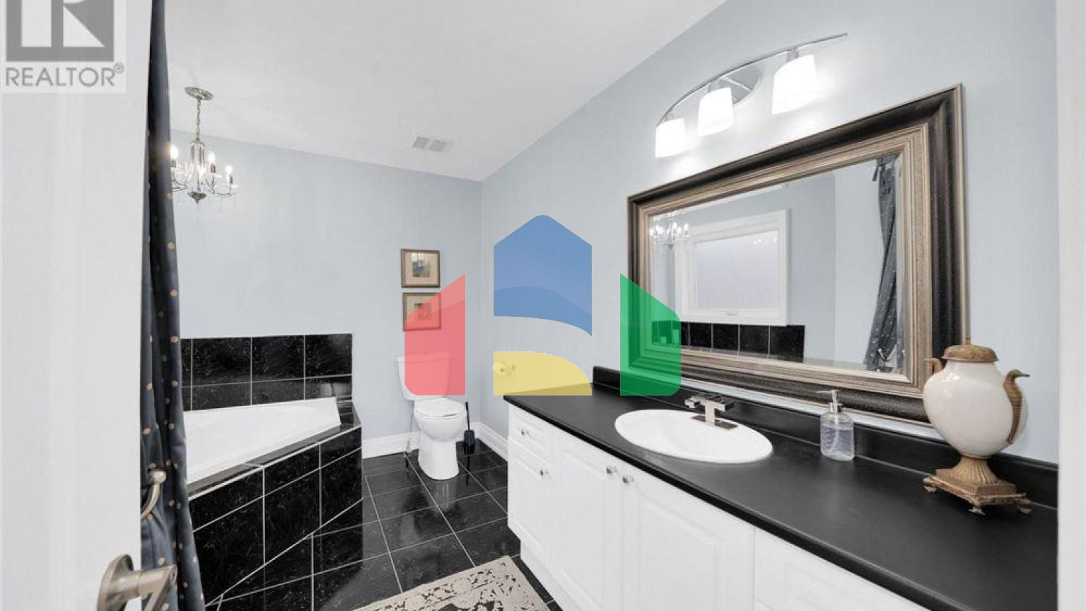 Residential - Single Family Home - Vaughan, Canada - Canada