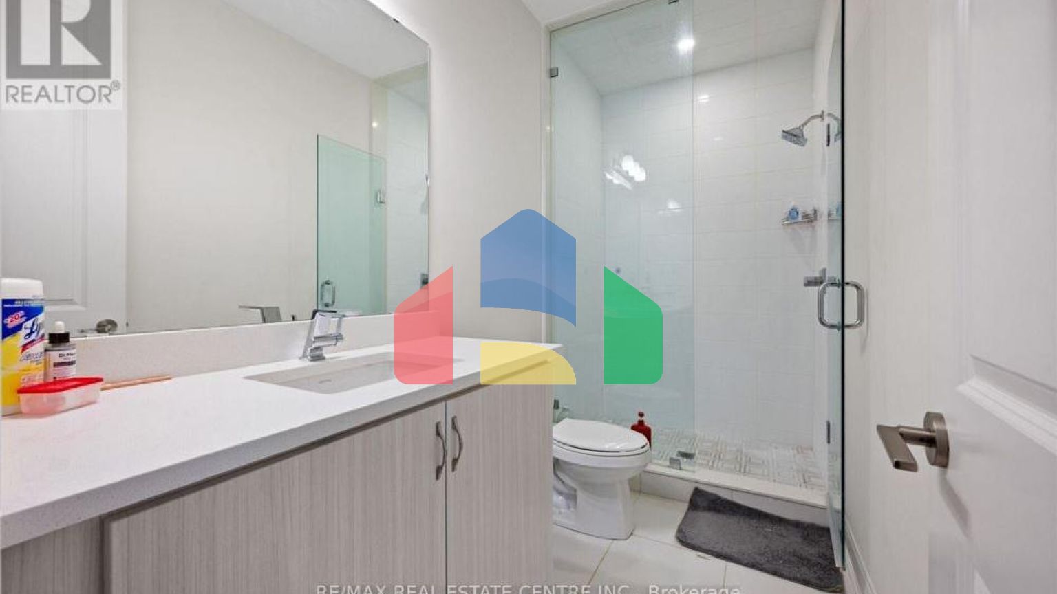 Residential - Single Family Home - Vaughan, Canada - Canada