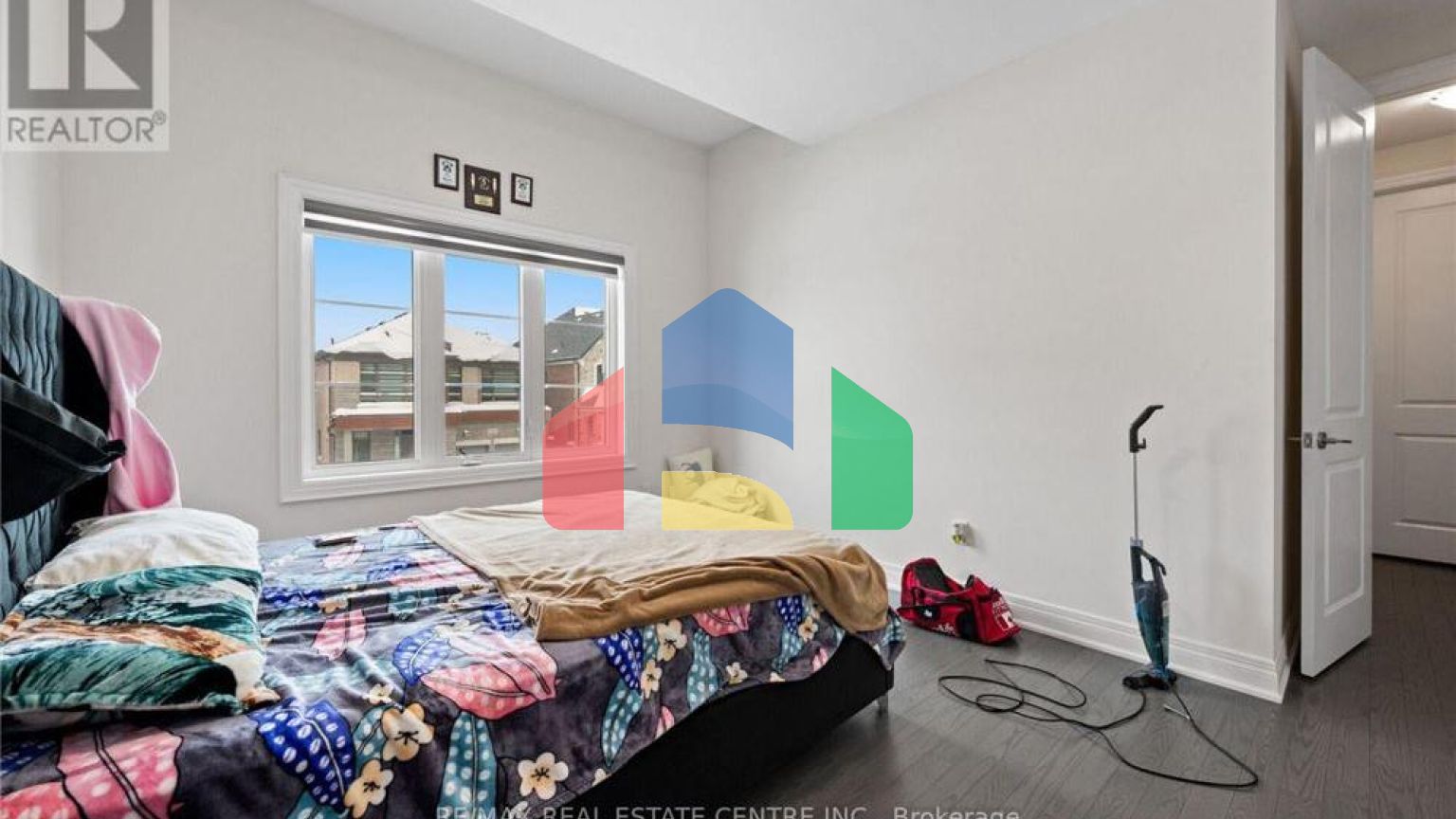 Residential - Single Family Home - Vaughan, Canada - Canada