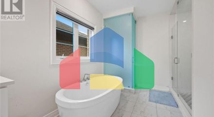 Residential - Single Family Home - Vaughan, Canada - Canada