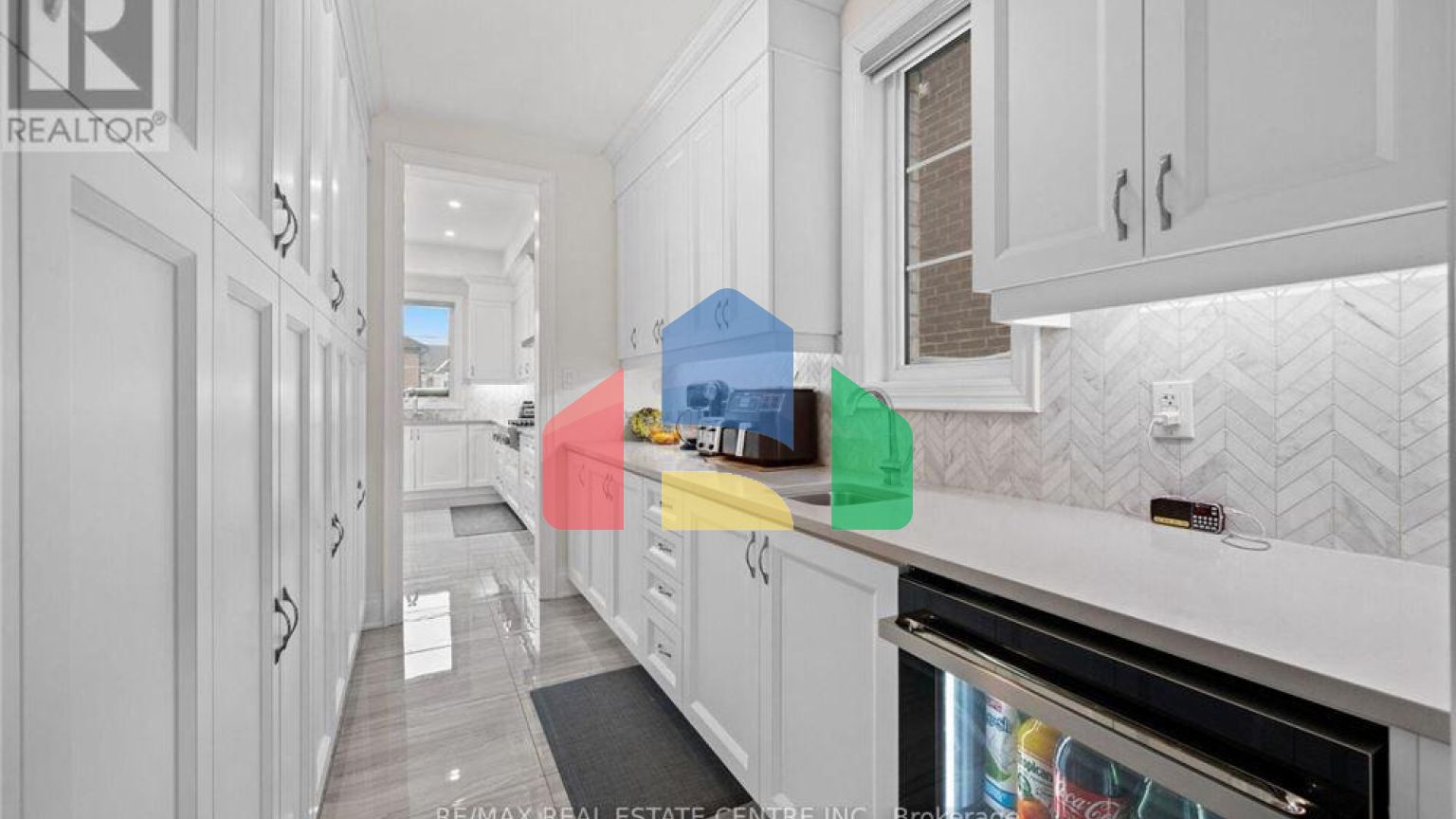 Residential - Single Family Home - Vaughan, Canada - Canada