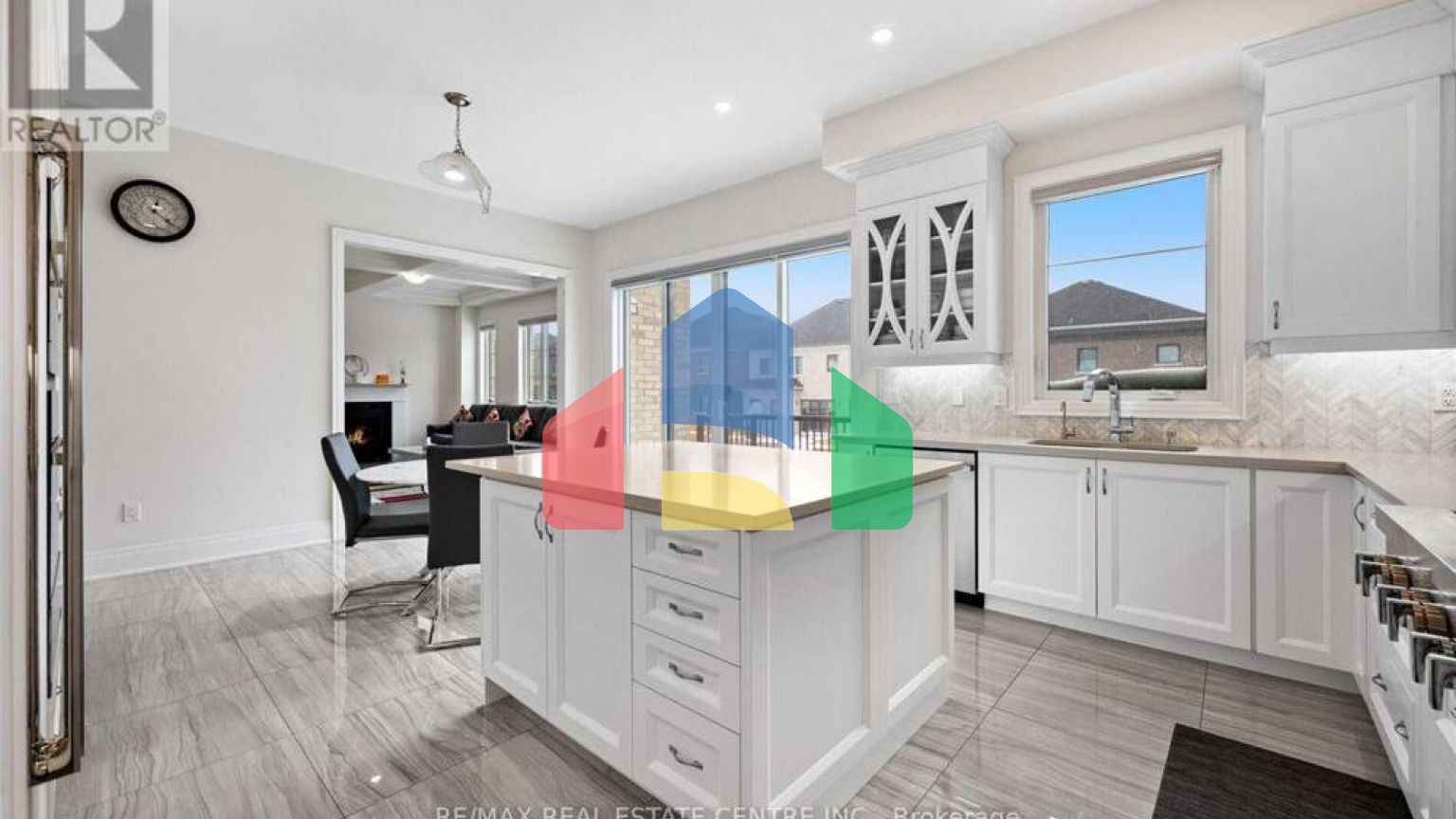 Residential - Single Family Home - Vaughan, Canada - Canada