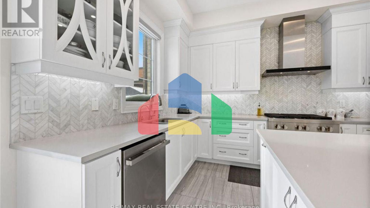 Residential - Single Family Home - Vaughan, Canada - Canada