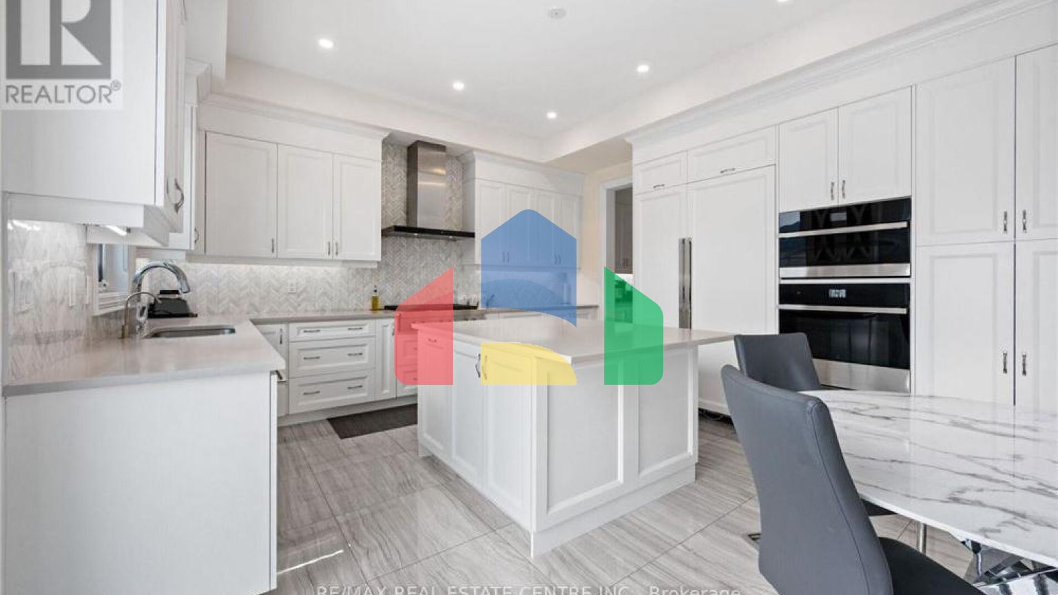 Residential - Single Family Home - Vaughan, Canada - Canada