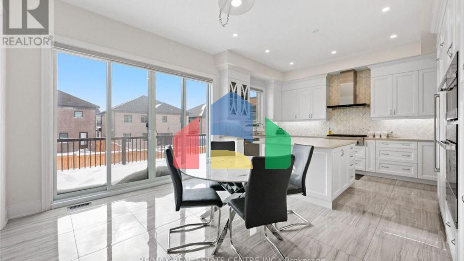 Residential - Single Family Home - Vaughan, Canada - Canada