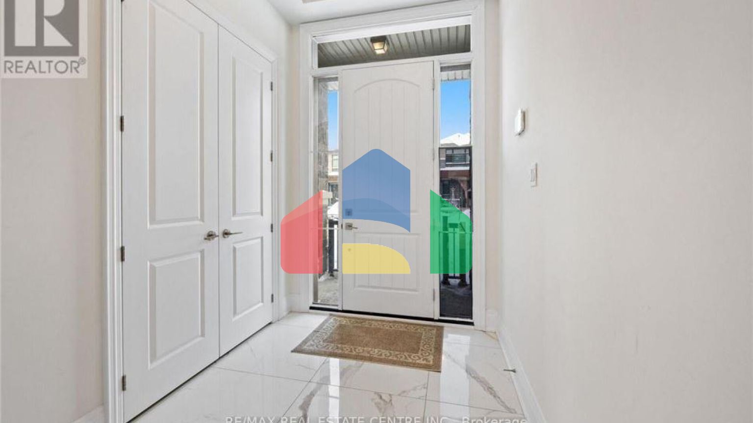 Residential - Single Family Home - Vaughan, Canada - Canada