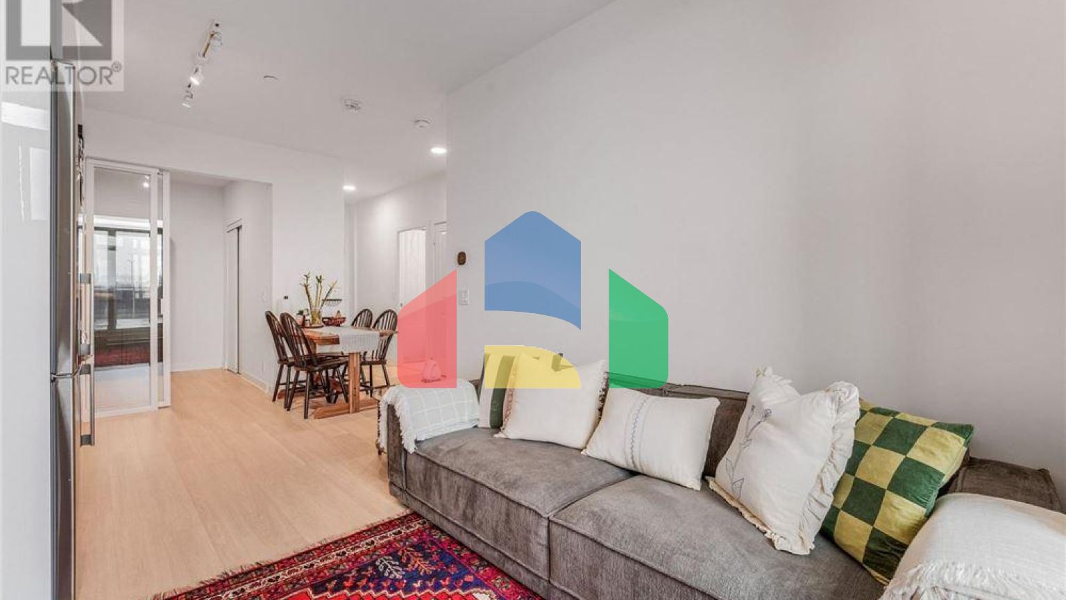 Residential - Single Family Home - Vaughan, Canada - Canada