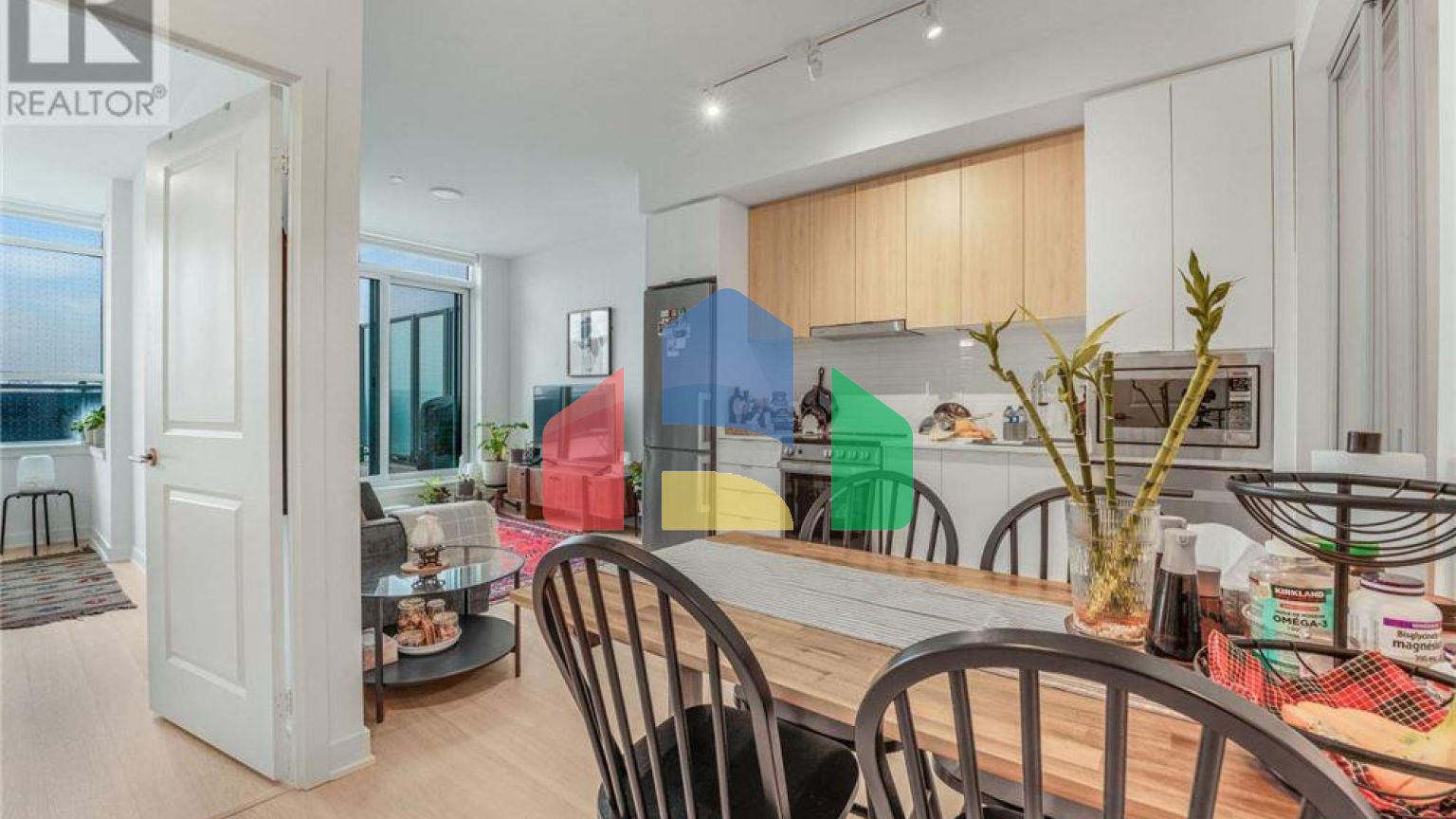 Residential - Single Family Home - Vaughan, Canada - Canada