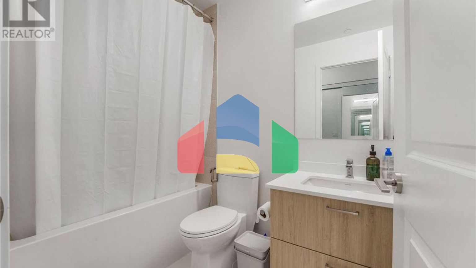 Residential - Single Family Home - Vaughan, Canada - Canada