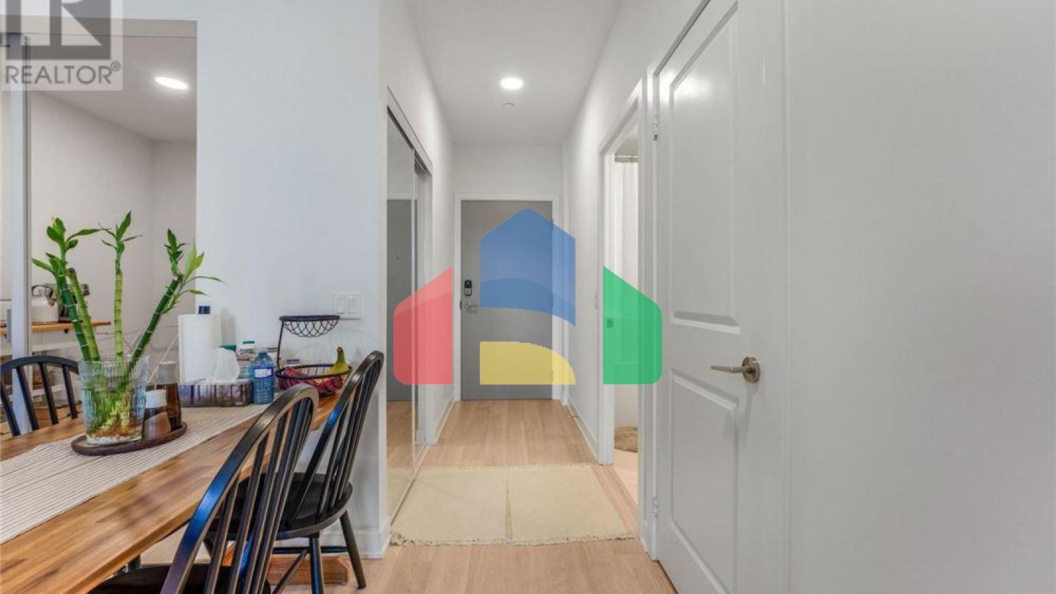 Residential - Single Family Home - Vaughan, Canada - Canada