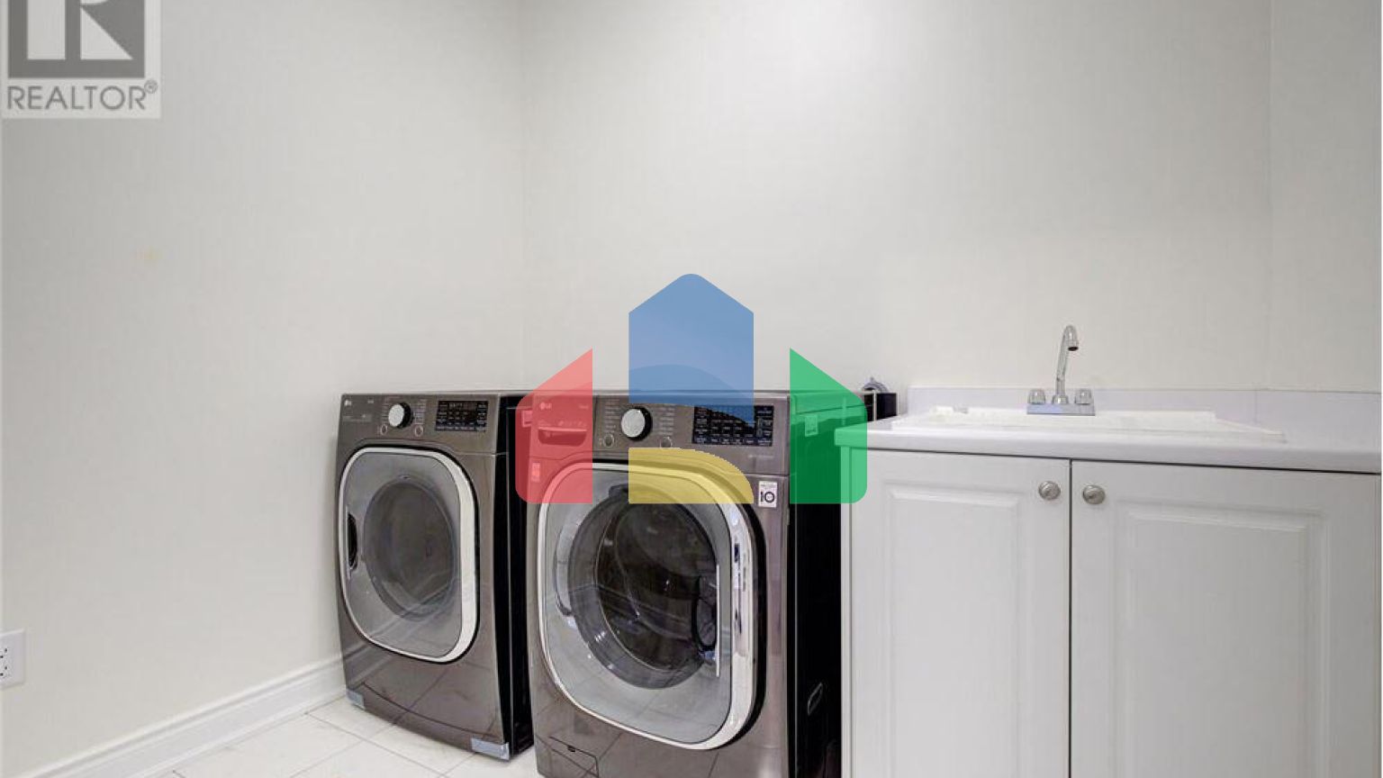 Residential - Single Family Home - Vaughan, Canada - Canada