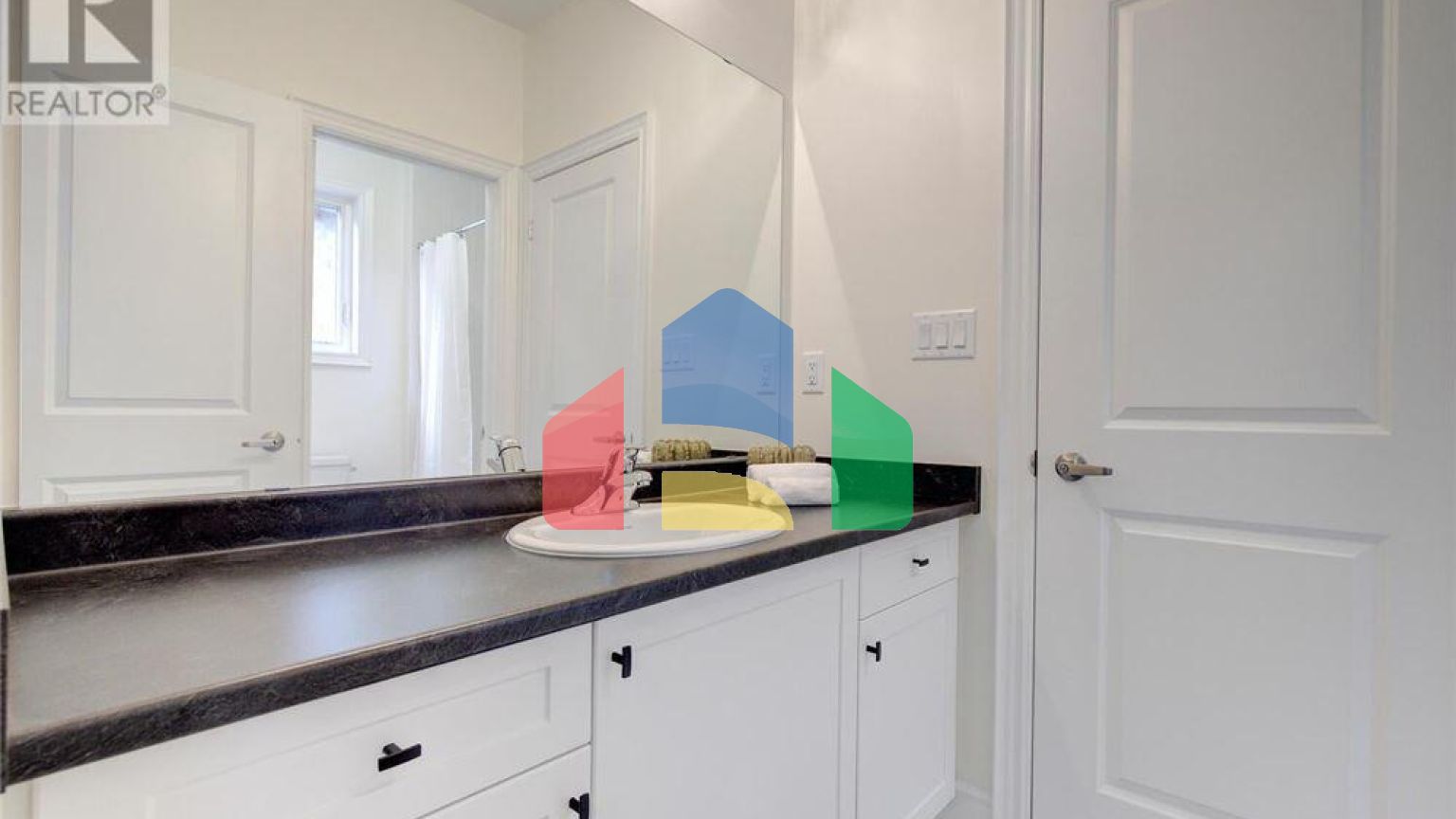 Residential - Single Family Home - Vaughan, Canada - Canada