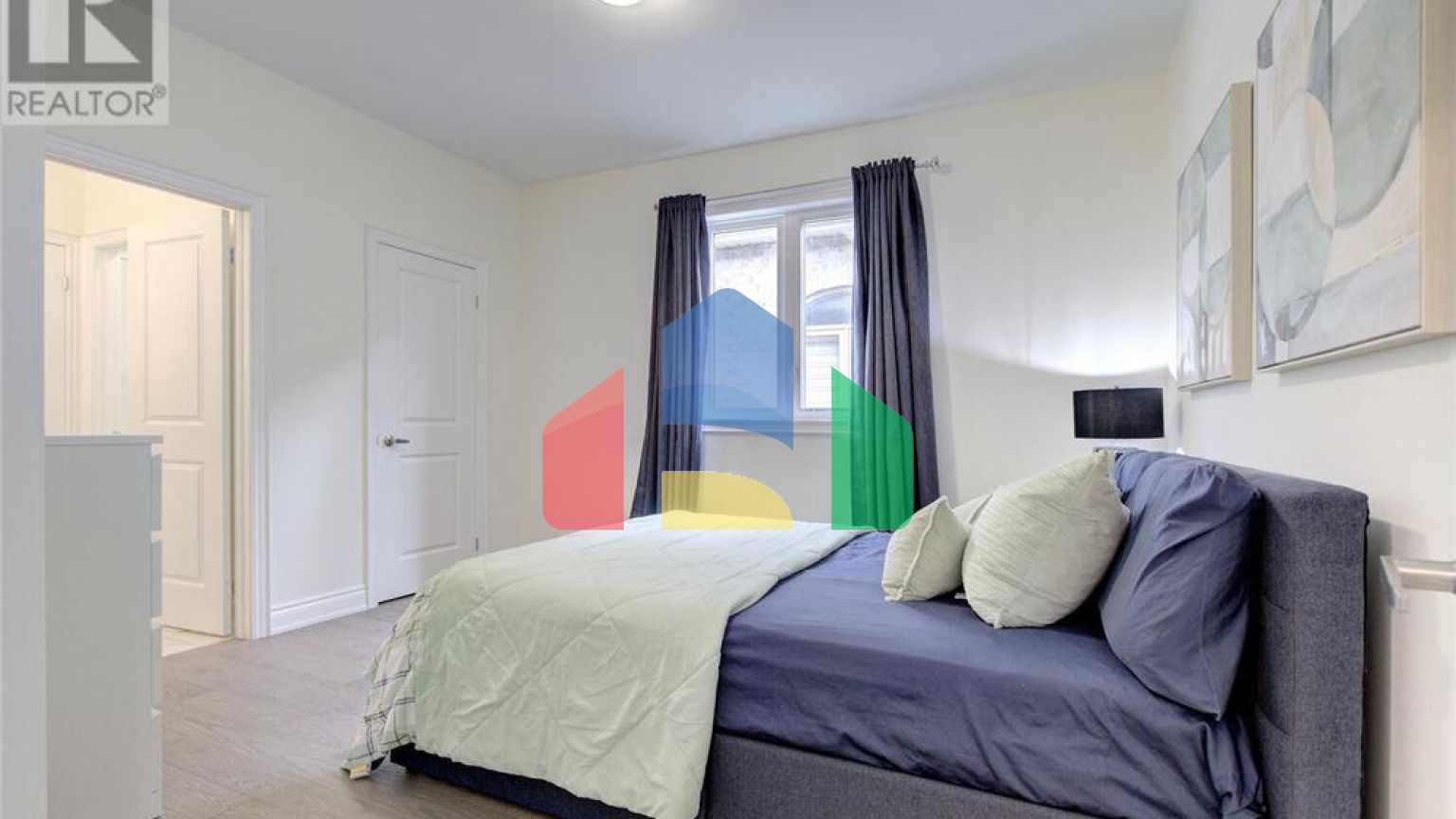 Residential - Single Family Home - Vaughan, Canada - Canada