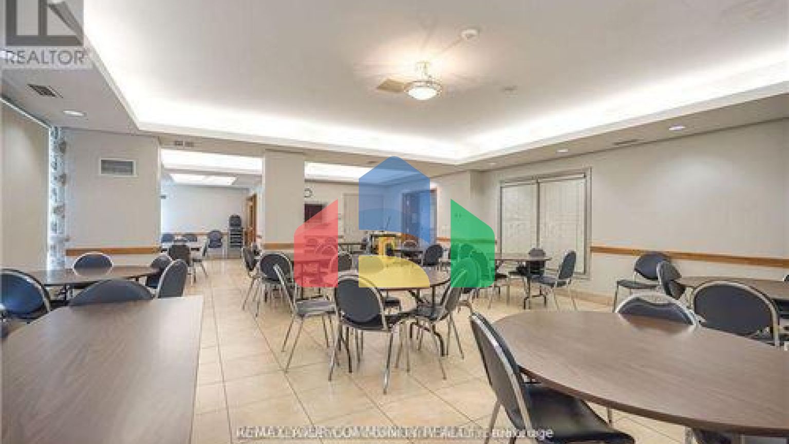 Residential - Single Family Home - Vaughan, Canada - Canada