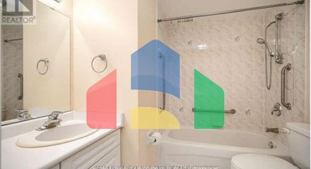 Residential - Single Family Home - Vaughan, Canada - Canada