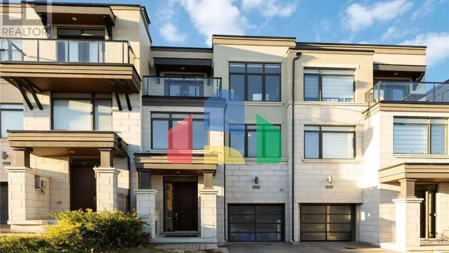 Residential - Single Family Home - Vaughan, Canada - Canada