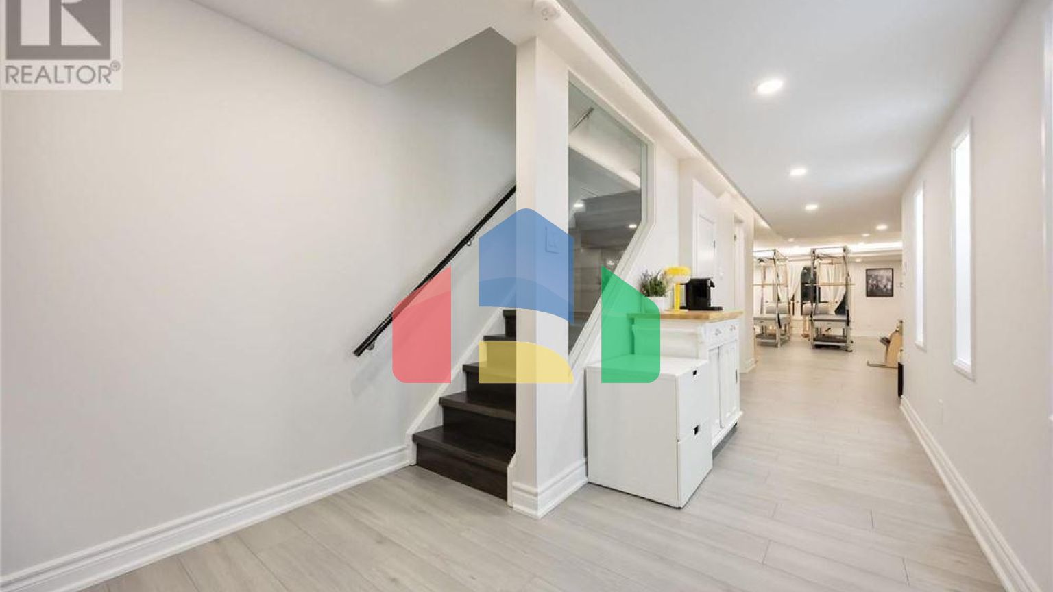 Residential - Single Family Home - Vaughan, Canada - Canada