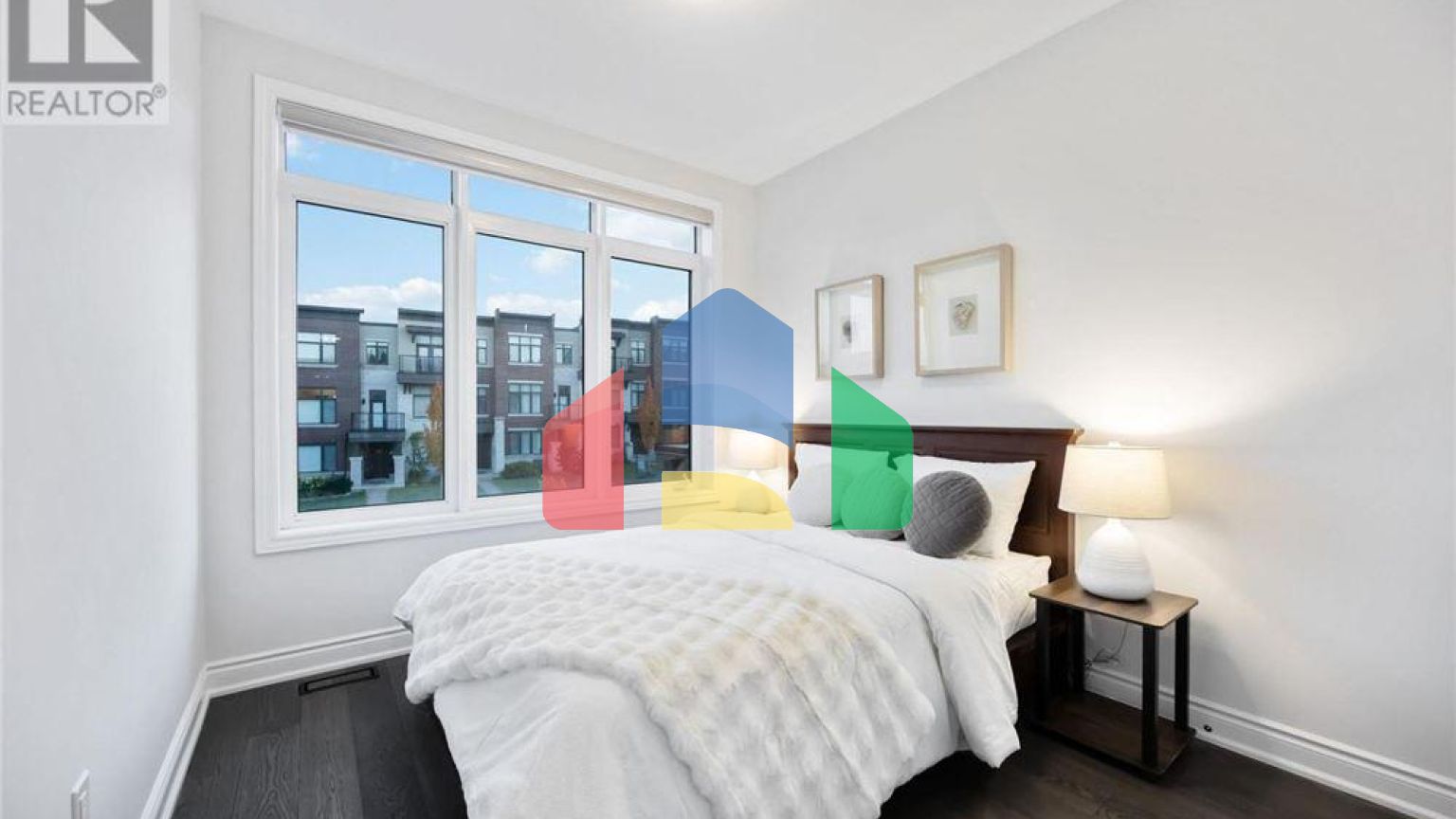 Residential - Single Family Home - Vaughan, Canada - Canada