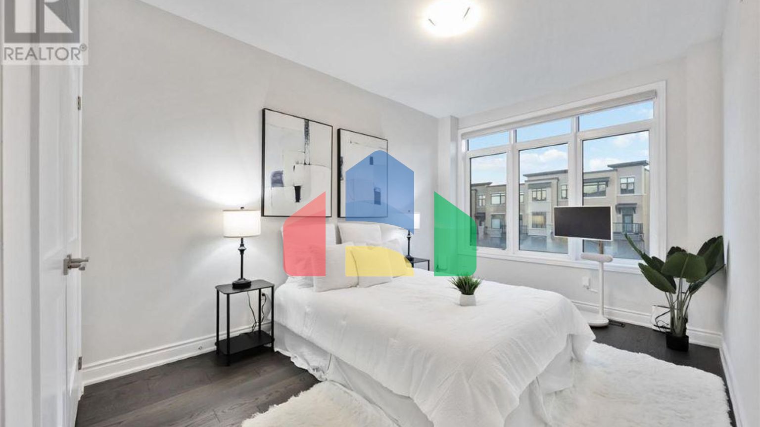 Residential - Single Family Home - Vaughan, Canada - Canada