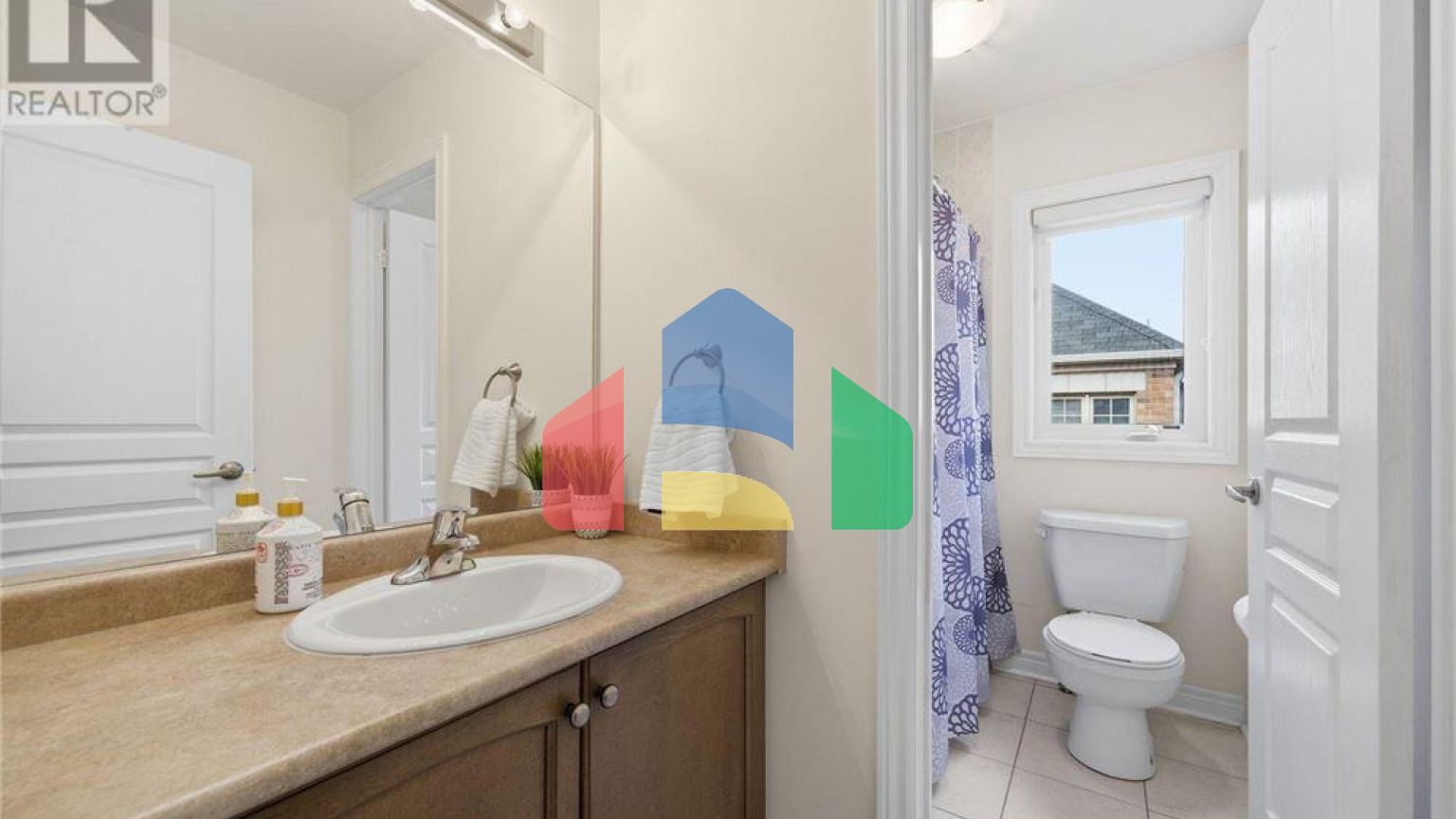 Residential - Single Family Home - Vaughan, Canada - Canada