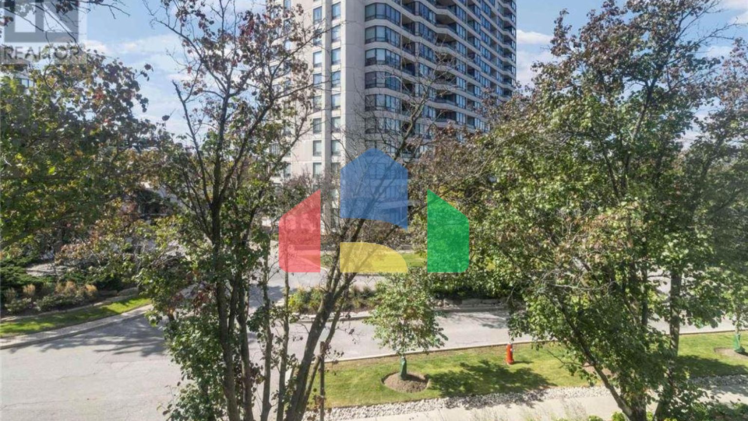 Residential - Single Family Home - Vaughan, Canada - Canada