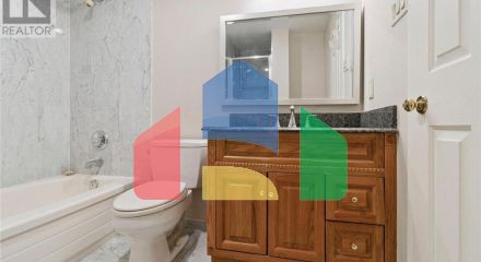 Residential - Single Family Home - Vaughan, Canada - Canada