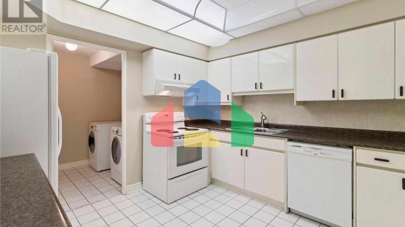 Residential - Single Family Home - Vaughan, Canada - Canada