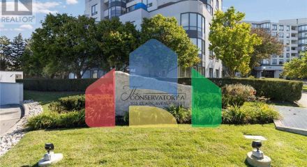 Residential - Single Family Home - Vaughan, Canada - Canada