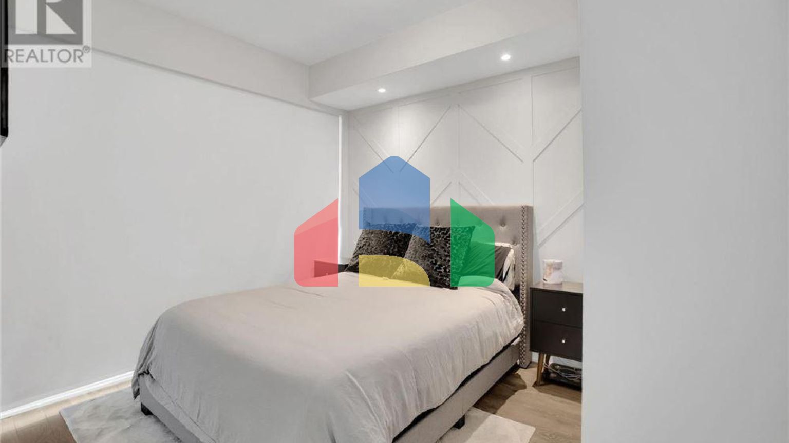 Residential - Single Family Home - Vaughan, Canada - Canada