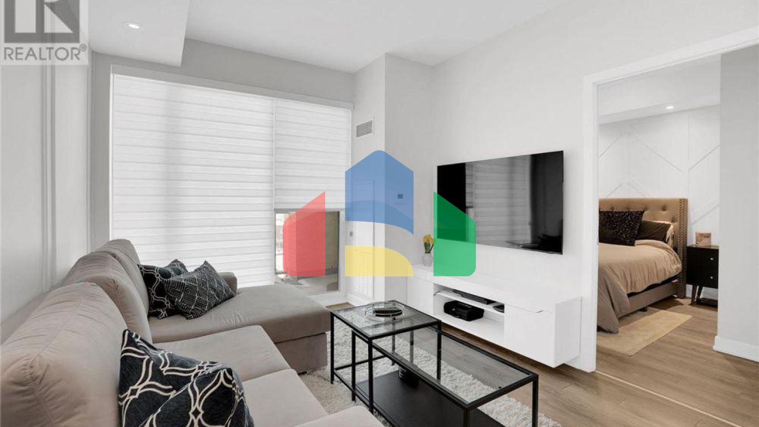 Residential - Single Family Home - Vaughan, Canada - Canada