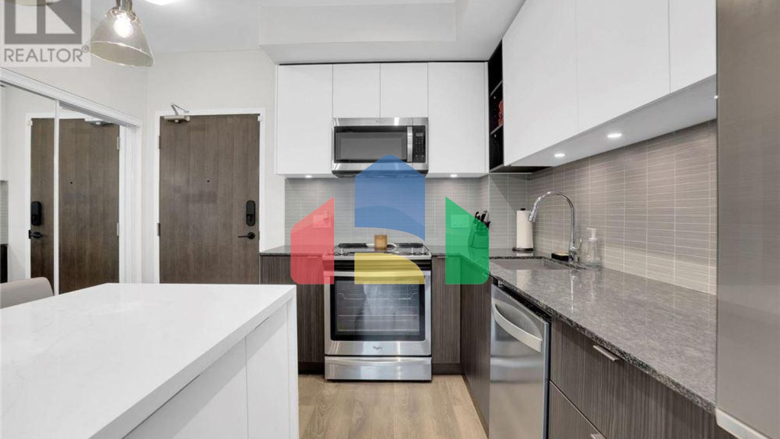 Residential - Single Family Home - Vaughan, Canada - Canada