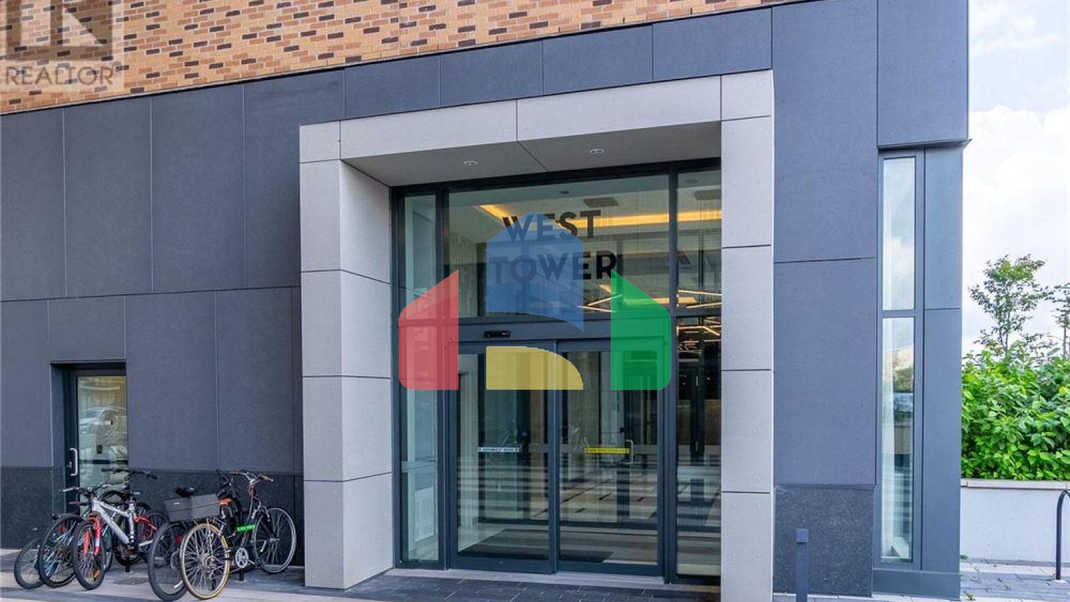 Residential - Single Family Home - Vaughan, Canada - Canada