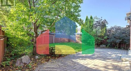 Residential - Single Family Home - Vaughan, Canada - Canada