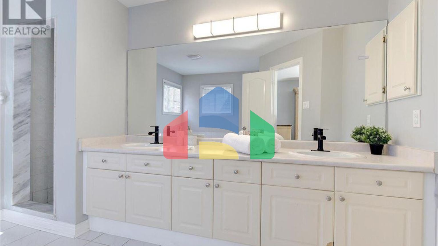 Residential - Single Family Home - Vaughan, Canada - Canada