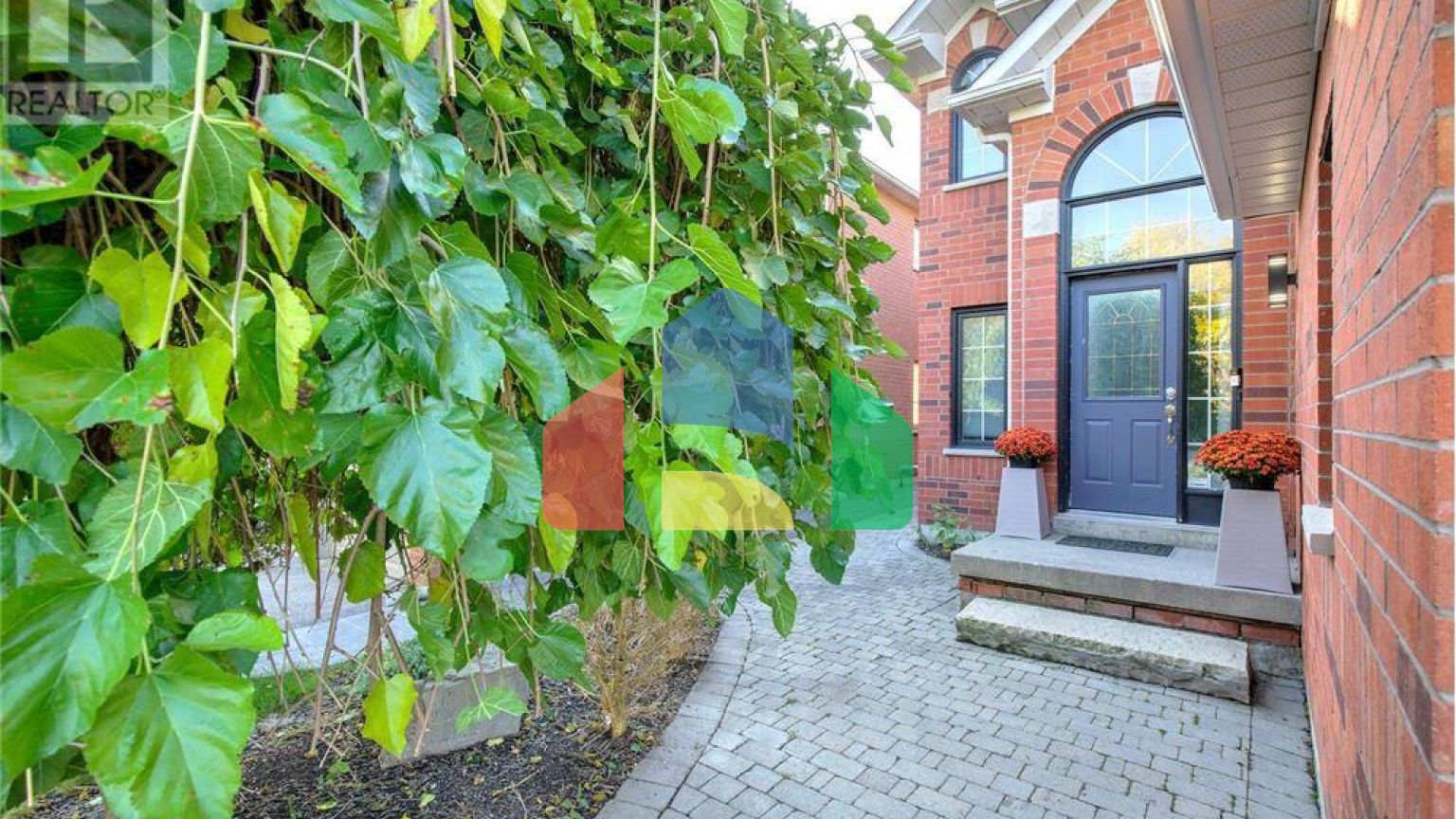 Residential - Single Family Home - Vaughan, Canada - Canada