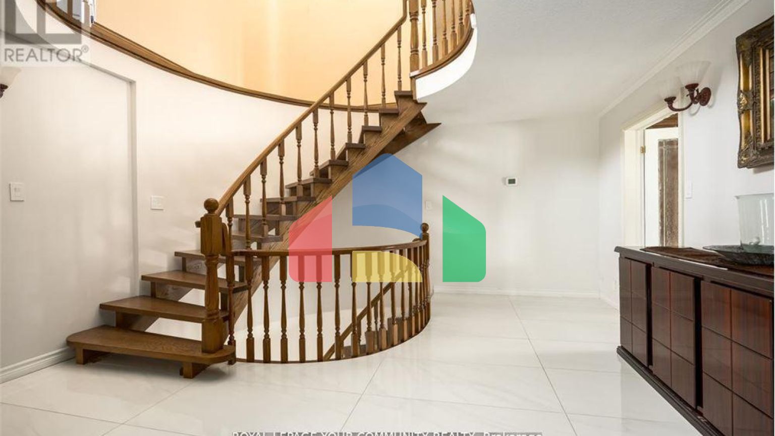 Residential - Single Family Home - Vaughan, Canada - Canada