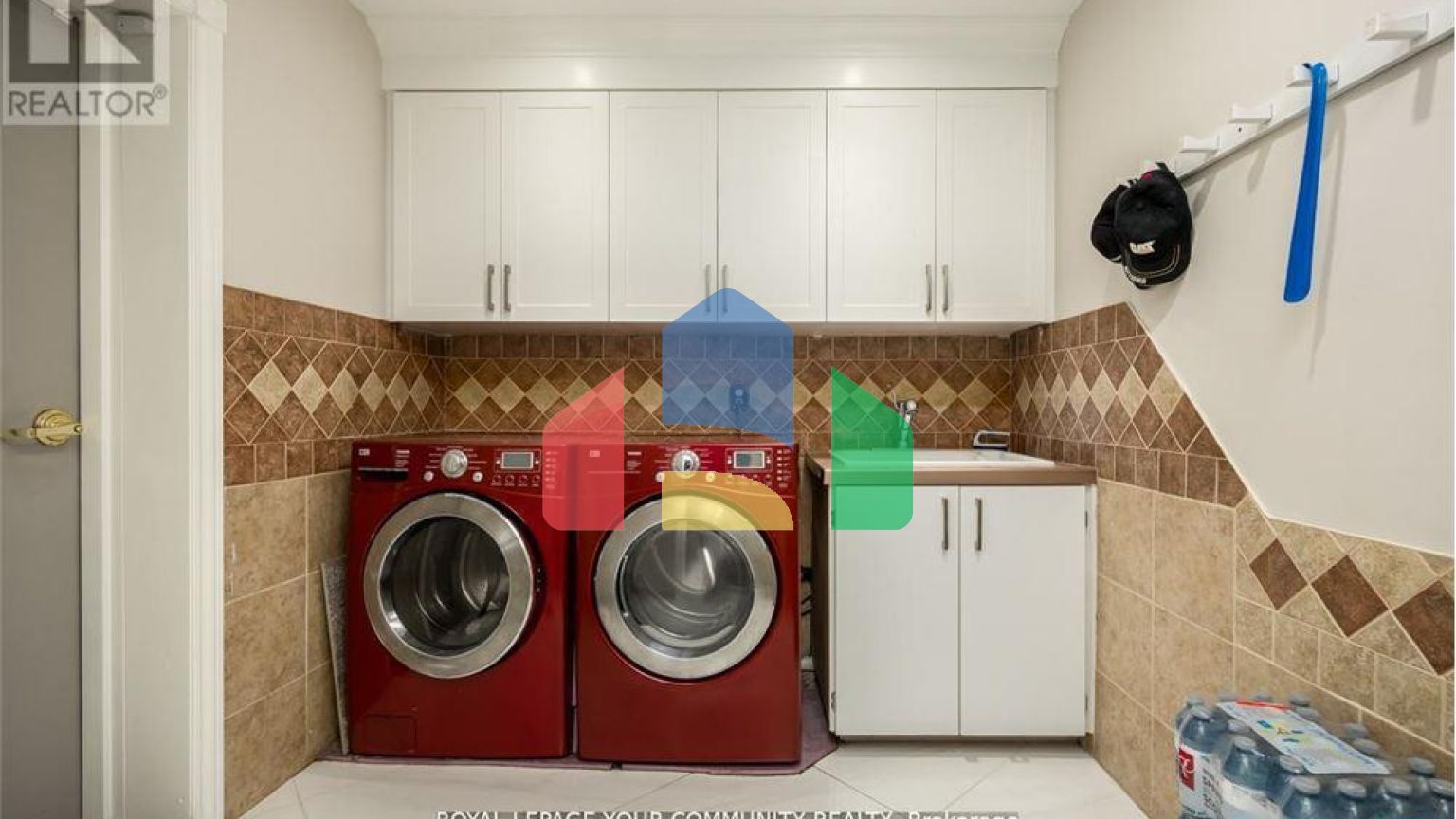 Residential - Single Family Home - Vaughan, Canada - Canada