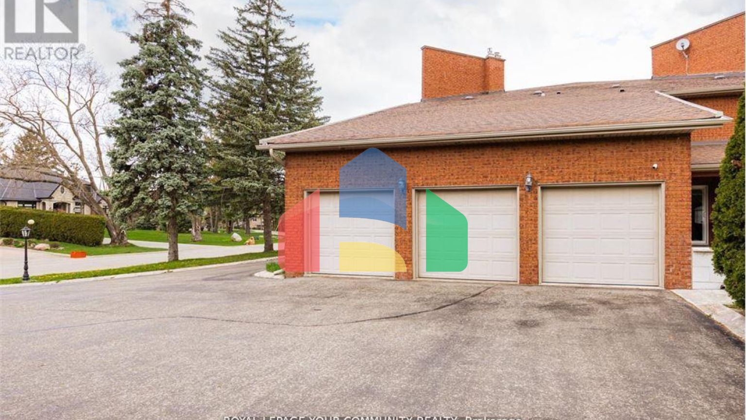 Residential - Single Family Home - Vaughan, Canada - Canada