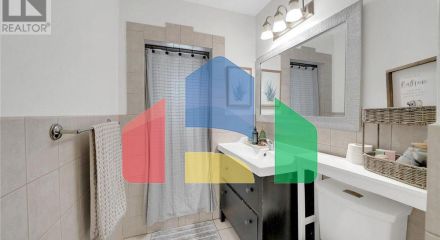 Residential - Single Family Home - Vaughan, Canada - Canada