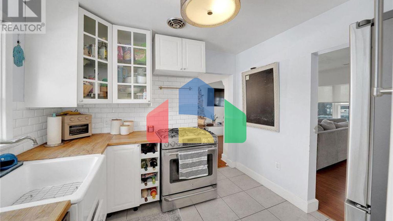 Residential - Single Family Home - Vaughan, Canada - Canada